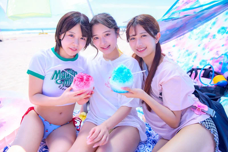 かりん＆こなつ＆かほ 無料サンプル画像(1) 【無料同人コミックと素人動画】